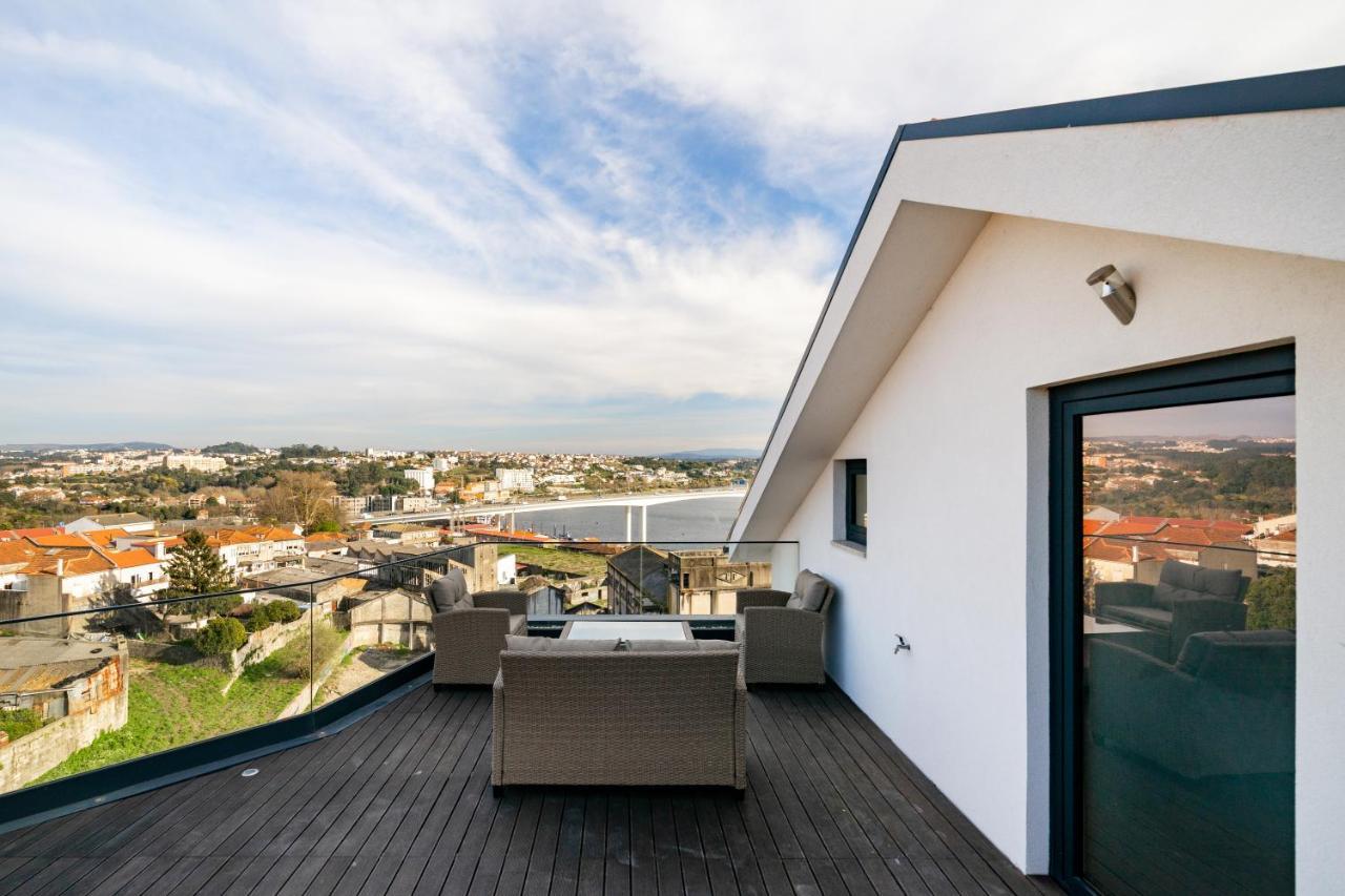Whome Riverside View Premium W/ Ac & Terrace Apartment